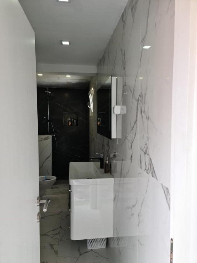 Sea Side Apartment 科托尔 外观 照片