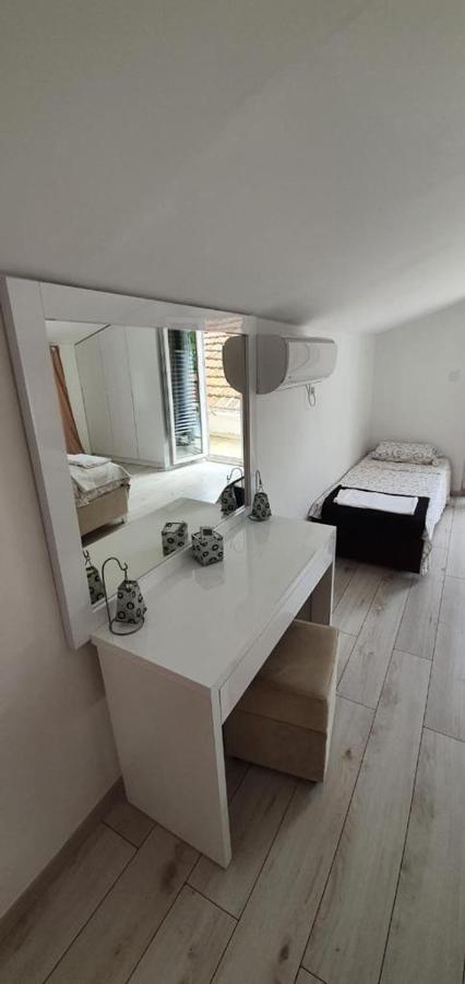 Sea Side Apartment 科托尔 外观 照片